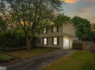 3484 Old Crown Dr, Pasadena, MD 21122