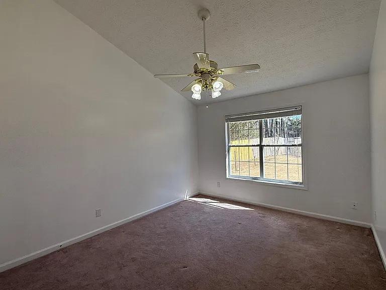 2029 Manor Oak Ln — Photo 14