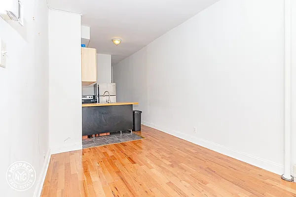 Rented by MySpaceNYC | media 32