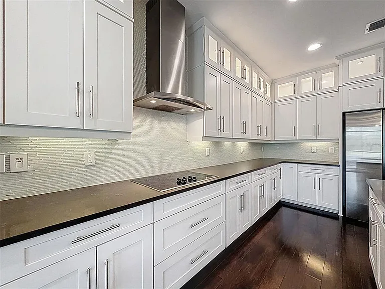 10701 Laurel Vista Way — Photo 32