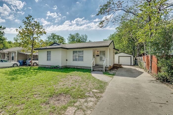 1st image of 1300 Meadowbrook Dr