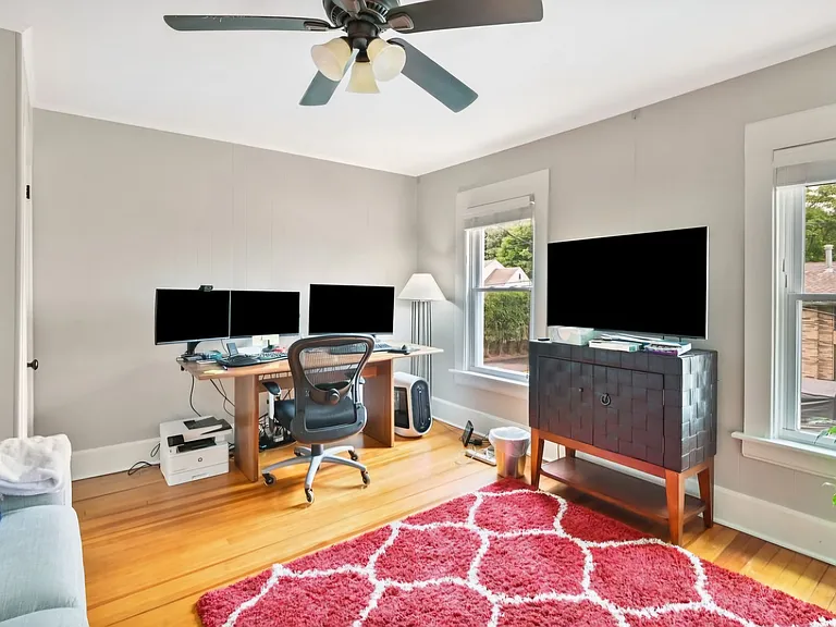 377 Park Rd #2 — Photo 11