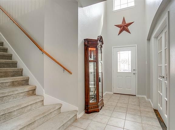 5th image of 1009 Shackelford Ln