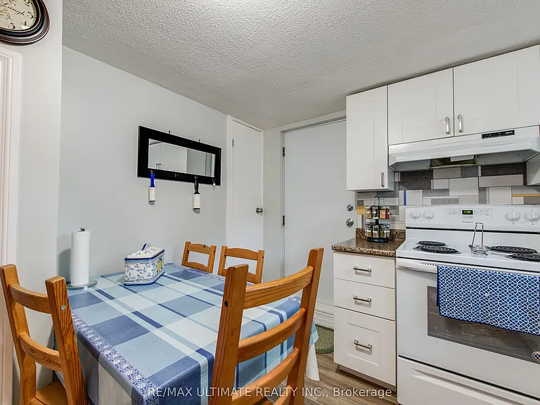 5 Burrard Rd #LOWER — Photo 3