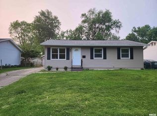 2521 Somerton Rd, Springfield, IL 62702