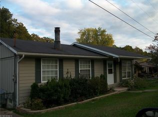 58 Oak St, North Parkersburg, WV 26104