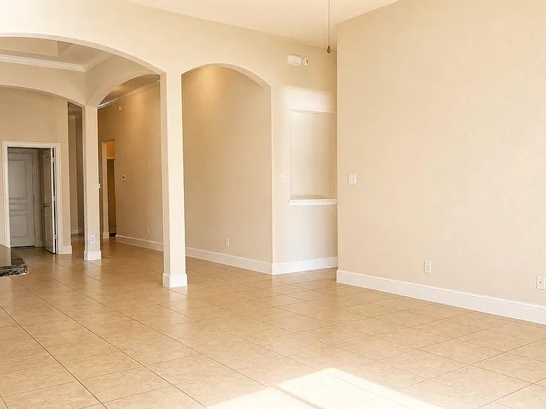 99 E Lasting Spring Cir — Photo 5