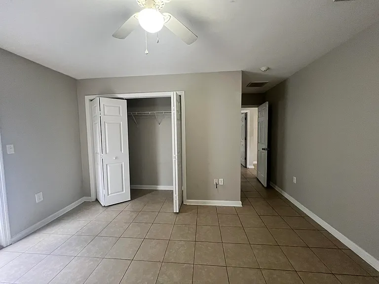 2633 Mission Rd — Photo 18