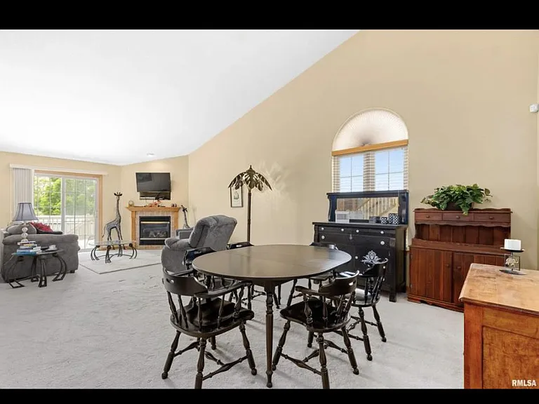 1834 Kingsbury Rd — Photo 12