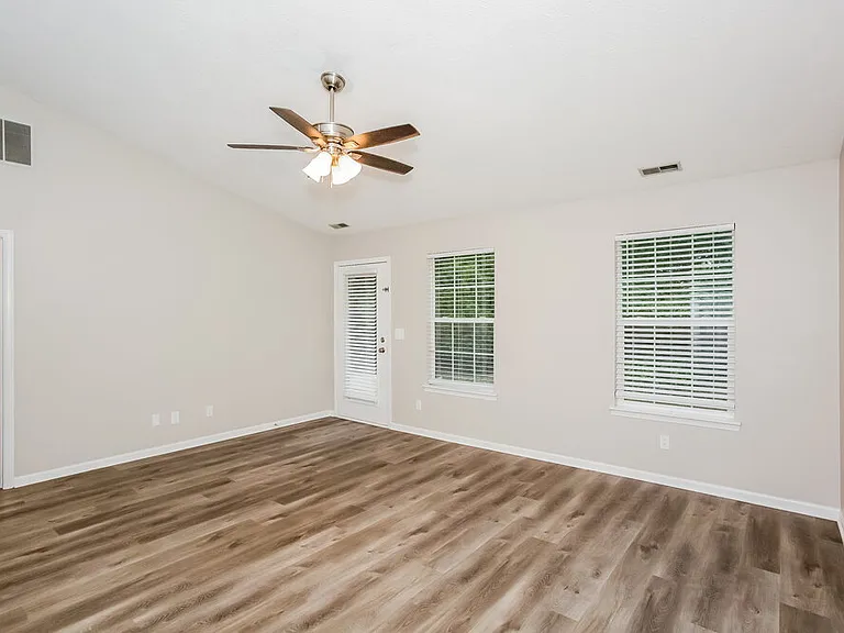 959 Atir Ln — Photo 4