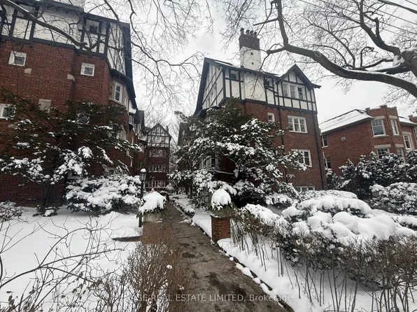 315 Lonsdale Rd #6, Toronto, ON M4V 1X3