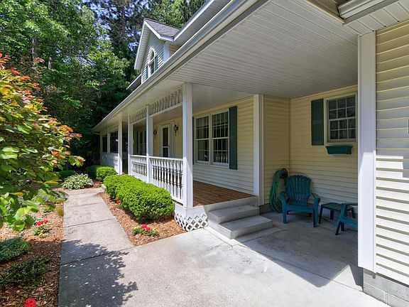 3rd image of 15399 Hofma Dr