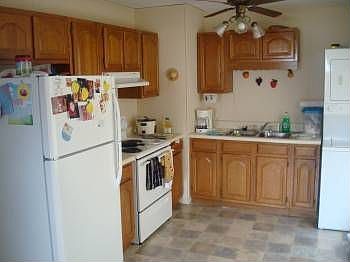 2nd image of 102 E Goddard Ave
