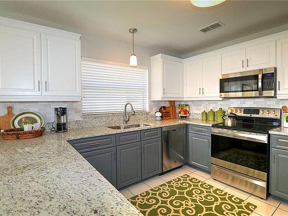 5th image of 2121 Zaragoza Pl