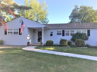1 Harfield Dr, Jackson, NJ