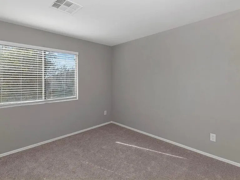 23949 W Hadley St — Photo 14