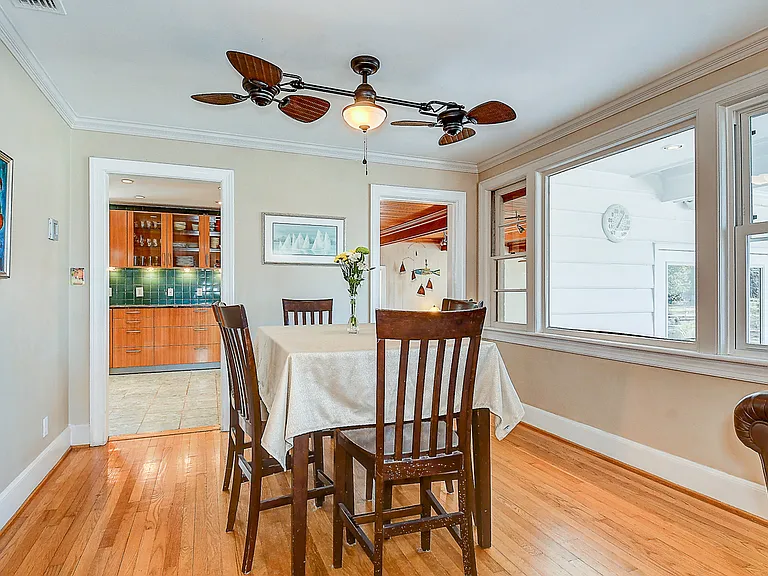 6037 River Road Point — Photo 15