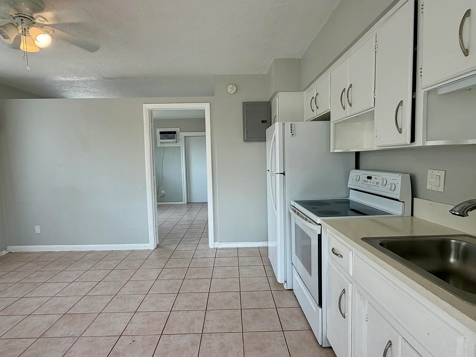 1 bed, 1.0 bath, 500 sqft, $1,450 — Photo 1