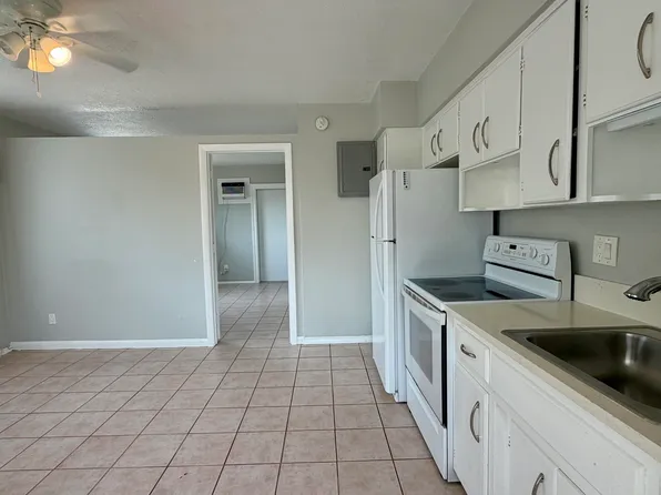 3041 NE 20th Ter APT 4, Fort Lauderdale, FL 33306