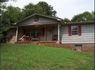 1348 Hillvale Rd, Louisville, TN 37777