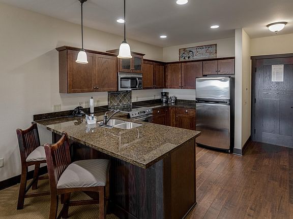 5th image of 500 Cleveland Blvd W #2404