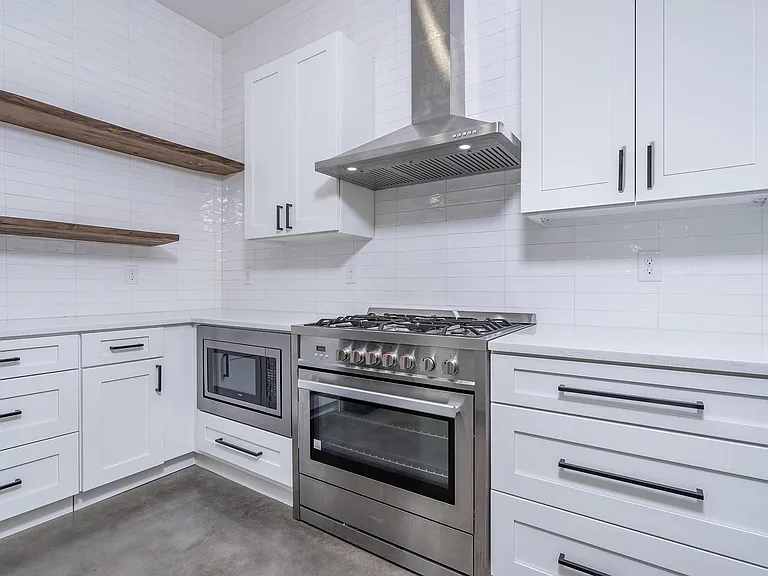 1419 Montopolis Dr #1 — Photo 12