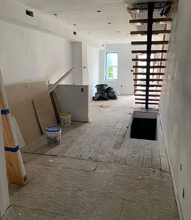 4th image of 2517 E Allegheny Ave