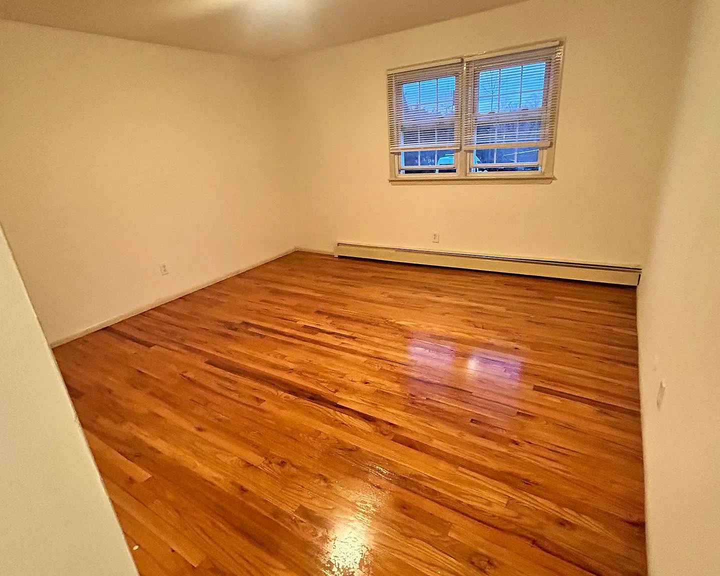 1266 Clinton Pl — Photo 4