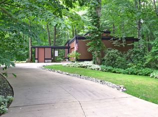 3608 Windsor Ct, Midland, MI