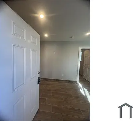 14248 Gilmore St #1 — Photo 8