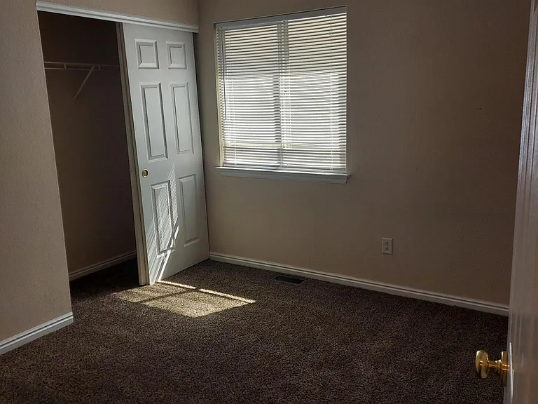 9162 E Missouri Ave — Photo 2