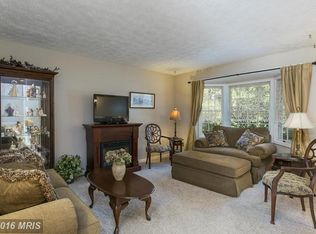 807 Chestnut Brook Ct, Chestnut Hill Cove, MD 21226
