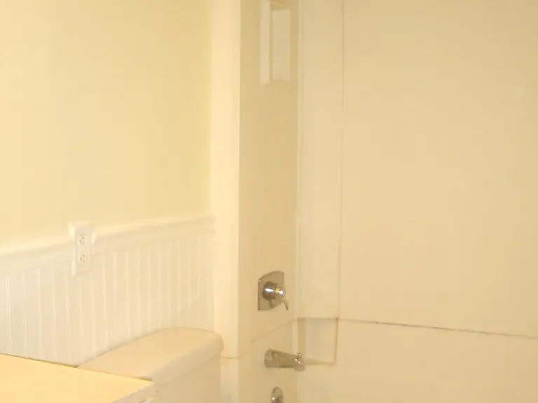 201 College Blvd E #3 — Photo 6