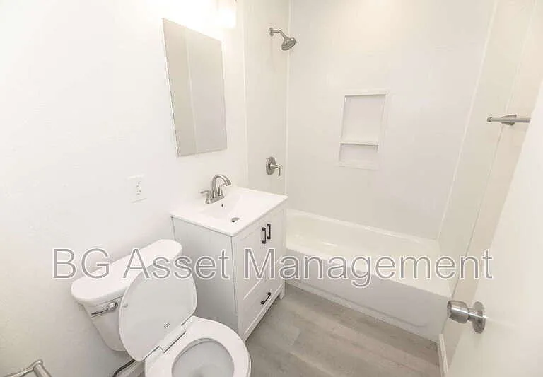 2030 Stanton Ave #1 — Photo 15