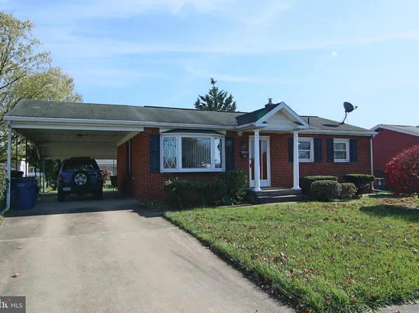 8 Donald Ave, Middletown, PA 17057