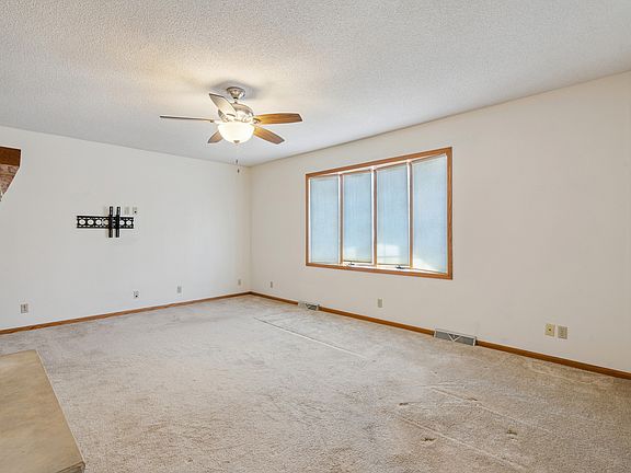 4th image of 1533 2nd Ave