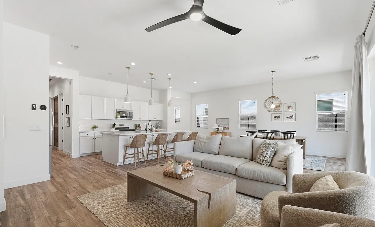 3 bed, 1868 sqft, $3,150 — Photo 3