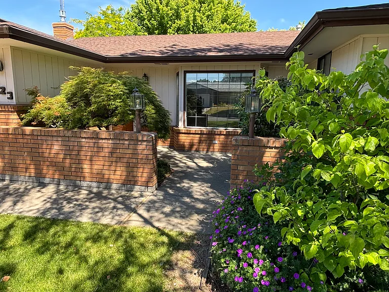 1423 Hamilton Ave — Photo 12