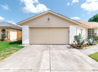7926 Salge Dr, Houston, TX 77040