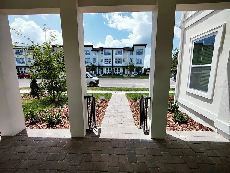 7703 Nemours Pkwy — Photo 38