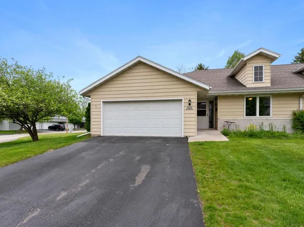 W193N16339 Lea Fon CIRCLE, Jackson, WI 53037