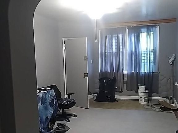3rd image of 4300 Norfolk Ave