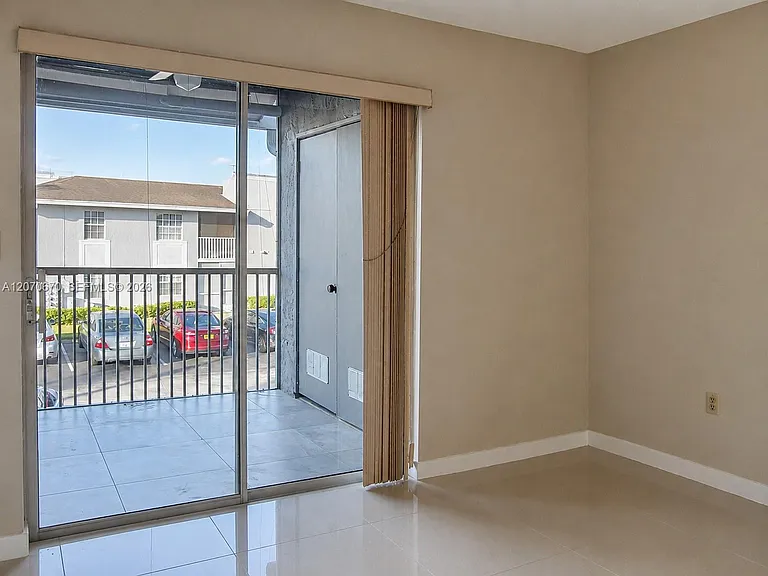 454 NE 210th Circle Ter #202-7B — Photo 10