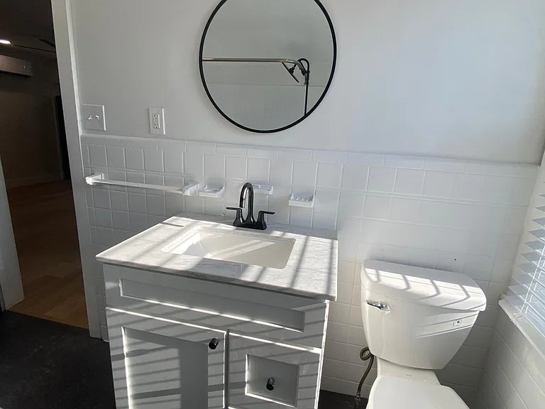321 Summit St #1 — Photo 13