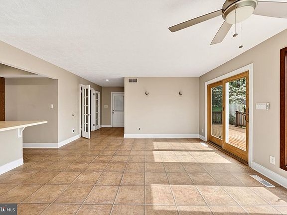 5th image of 2130 Bellvale Rd