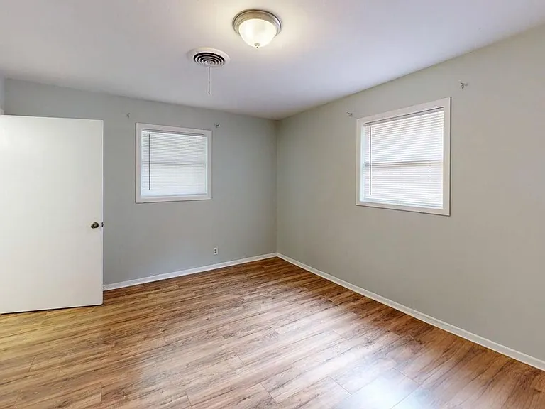 1613 Avalon Rd — Photo 24