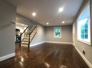 54 6th St, Edison, NJ 08837