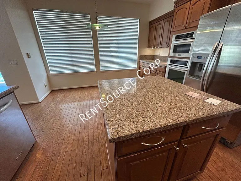 3210 Lantana Ct — Photo 16
