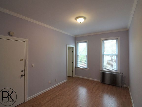 5th image of 94 N Henry St #2