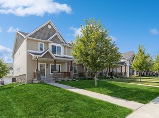 120 Cambridge Dr, West Des Moines, IA 50266